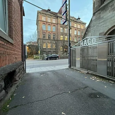 Event- & Komfortzone Fuer Gruppen In Apartament