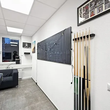 Event- & Komfortzone Fuer Gruppen In Apartment