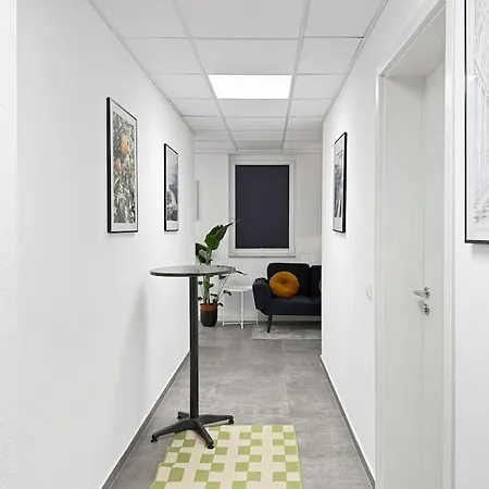Event- & Komfortzone Fuer Gruppen In Apartment